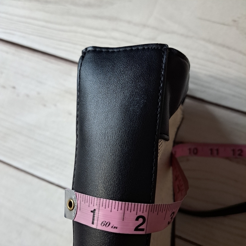 2 FOR 20 SALE Nine West Crossbody Purse Has Beauty Mark On The Back - Picture 7 of 15